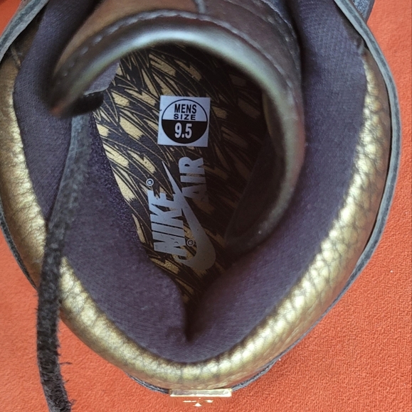 Air Jordan 1 Retro High 'Wings' AA2887-035  Sneaker Men's Size 9.5 - Picture 12 of 16